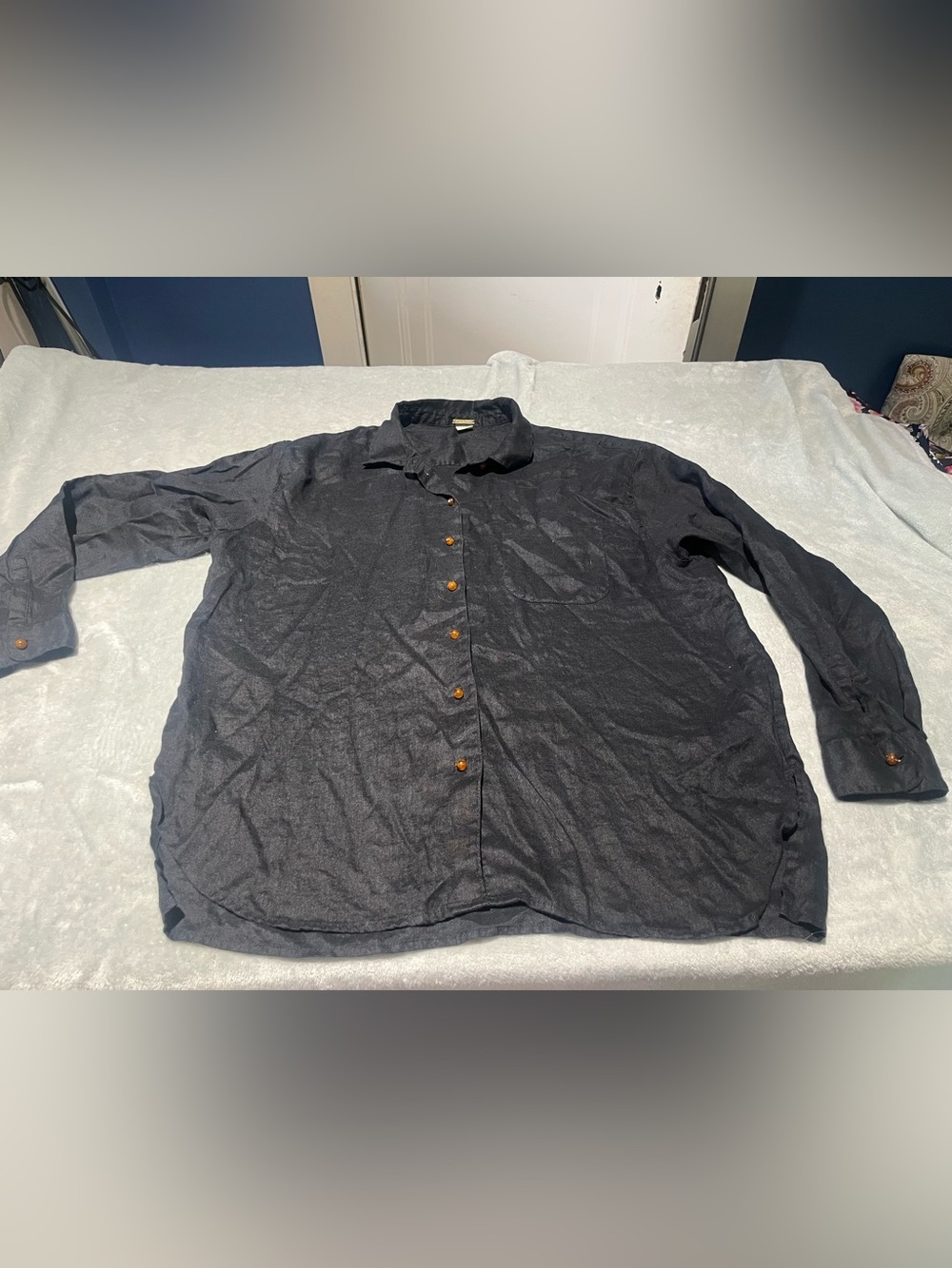 Women’s Classic Button-Up blouse - Dark Navy, linen, Sz L